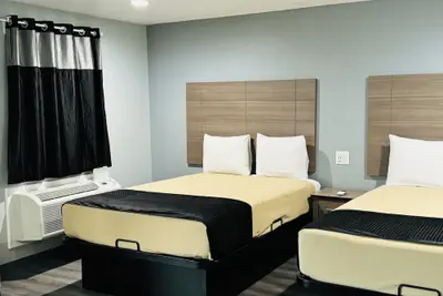 Photo 5 - EXPRESS INN & SUITES