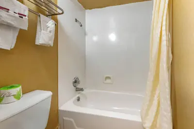 Photo 4 - Pueblo Inn