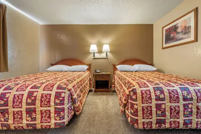 Photo 2 - Pueblo Inn