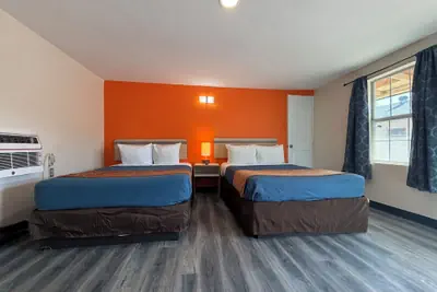Photo 5 - Ponca Motel