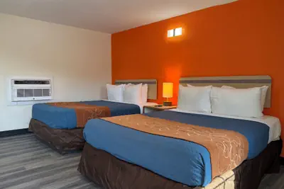 Photo 4 - Ponca Motel