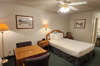 Photo 5 - Formosa Inn