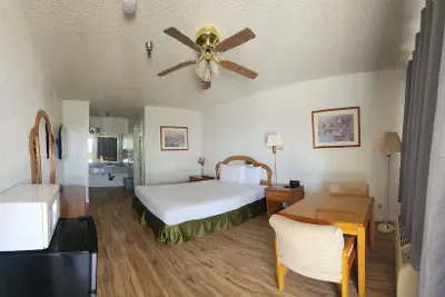 Photo 2 - Formosa Inn
