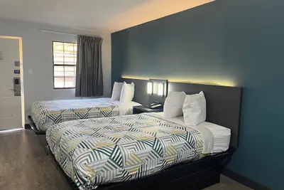 Photo 4 - Studio 6 Extended Stay - Huntsville, AL University Drive
