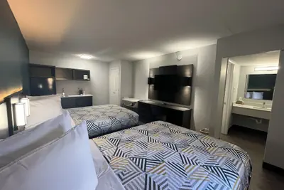 Photo 3 - Studio 6 Extended Stay - Huntsville, AL University Drive