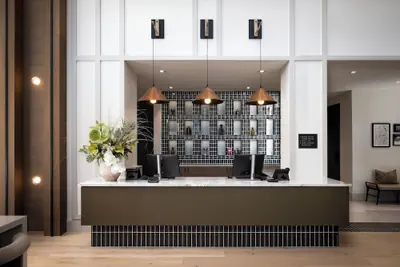 Photo 5 - Denizen Hotel