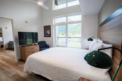Photo 3 - Chugach Naswik Suites