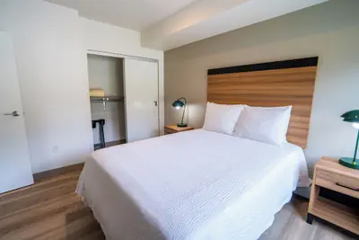 Photo 5 - Chugach Naswik Suites