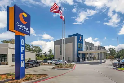 Photo 2 - Comfort Inn & Suites Huntsville Near University