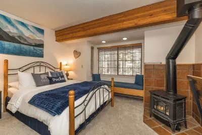 Photo 4 - Donner Lake Inn