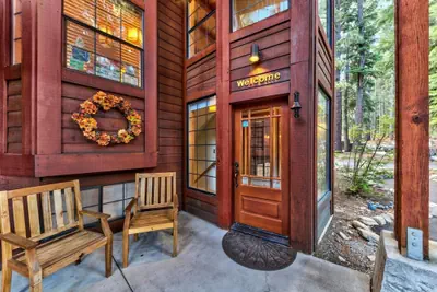 Photo 2 - Donner Lake Inn