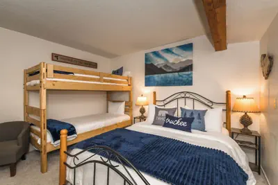Photo 5 - Donner Lake Inn