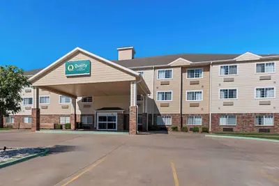 Photo 2 - Quality Inn Blackwell I-35
