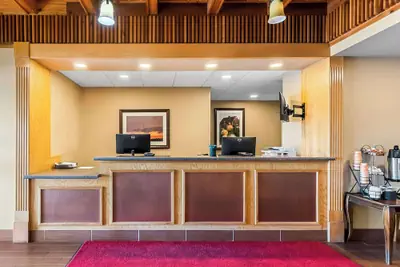 Photo 4 - Quality Inn Blackwell I-35