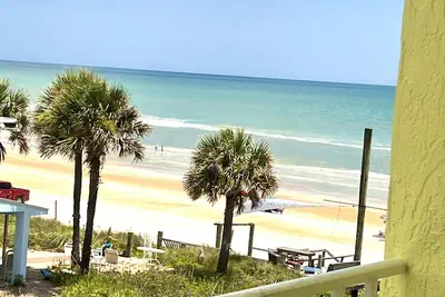 Photo 2 - Waters Edge - Ocean View at Symphony Beach Club