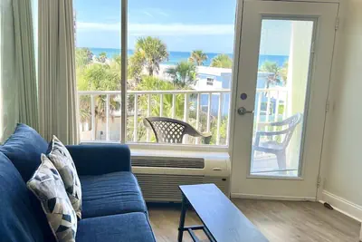 Photo 3 - Waters Edge - Ocean View at Symphony Beach Club
