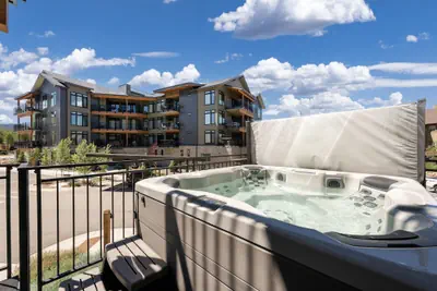 Photo 2 - Timber Fox 1208 3 Bedroom Apts by RedAwning