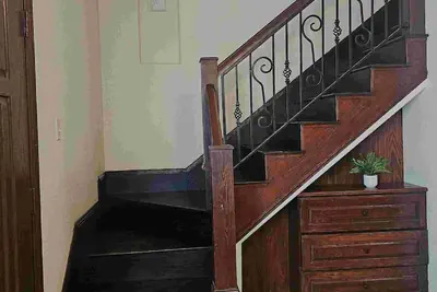 Photo 5 - Apartment Near University