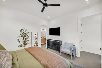 Photo 4 - Zion Sage Suites