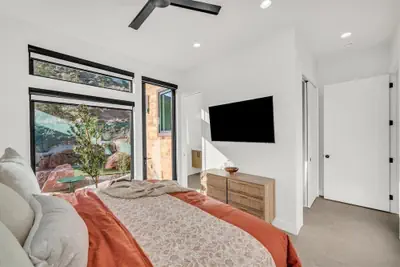 Photo 5 - Zion Sage Suites