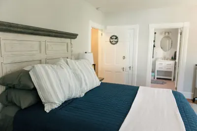 Photo 5 - The Carriage House Inn Bed and Breakfast