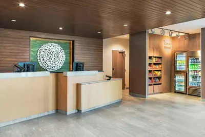 Photo 2 - Fairfield Inn & Suites Hanford
