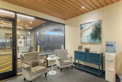 Photo 5 - The Sand & Sea Condos - Oceanfront
