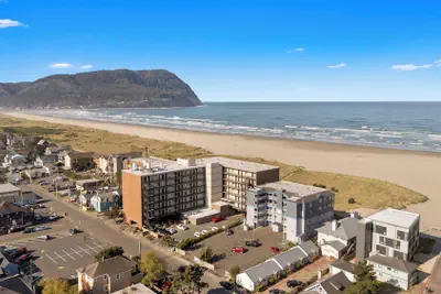 Photo 2 - The Sand & Sea Condos - Oceanfront