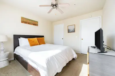 Photo 3 - Bradenton Apartments by Landing