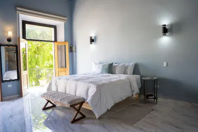 Photo 4 - Hugo's Rental