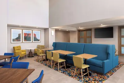 Photo 3 - Hampton Inn & Suites Cottonwood, Az