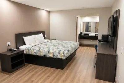 Photo 5 - Studio 6 Suites – Mesquite, TX – Gross Rd.