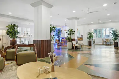 Photo 3 - Townhouse Hotel