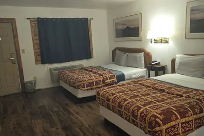 Photo 3 - Payson Inn & Suites