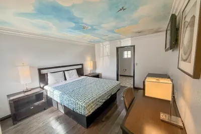Photo 3 - Super 7 Motel