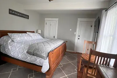 Photo 5 - Hudson House Bed and Breakfast