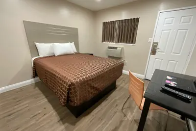 Photo 5 - State Motel