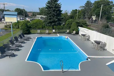 Photo 2 - Seabreeze Motel