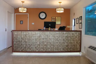 Photo 3 - Americas Best Value Inn Boardman