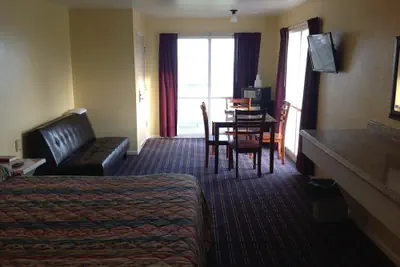 Photo 3 - Sea Shell Inn Motel