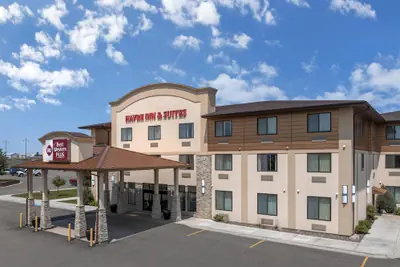 Photo 2 - Best Western Plus Havre Inn & Suites
