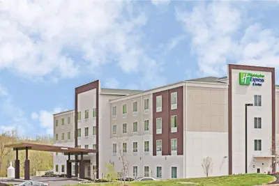 Photo 2 - Holiday Inn Express & Suites New Cumberland by IHG