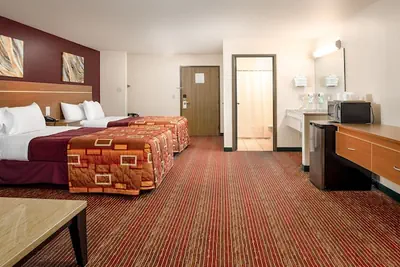 Photo 5 - Grand Marquis Waterpark Hotel & Suites