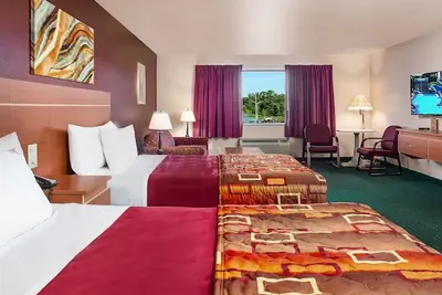 Photo 5 - Grand Marquis Waterpark Hotel & Suites