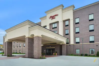 Photo 2 - Hampton Inn Omaha Midtown-Aksarben Area