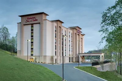 Photo 2 - Hampton Inn & Suites Knoxville Papermill Drive