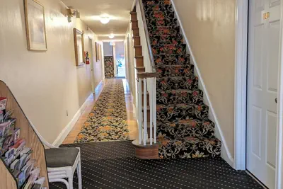 Photo 3 - Clarem Happy Days Inn