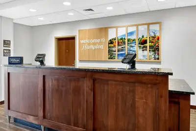 Photo 4 - Hampton Inn & Suites Chippewa Falls