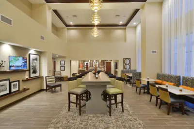 Photo 5 - Hampton Inn & Suites Chippewa Falls