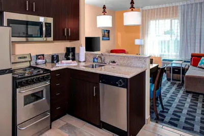 Photo 2 - Towneplace Suites Bakersfield West